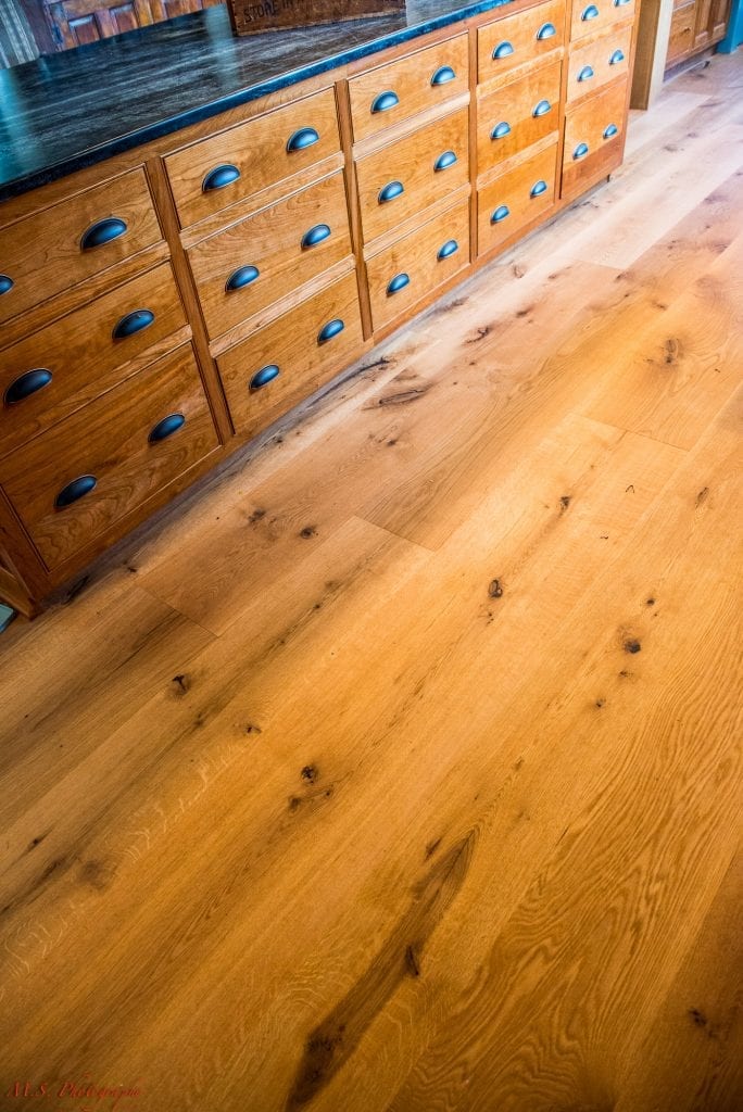 White Oak Floors - Live Sawn - Center Cut
