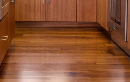 Walnut Rift/Quartered Select Heart