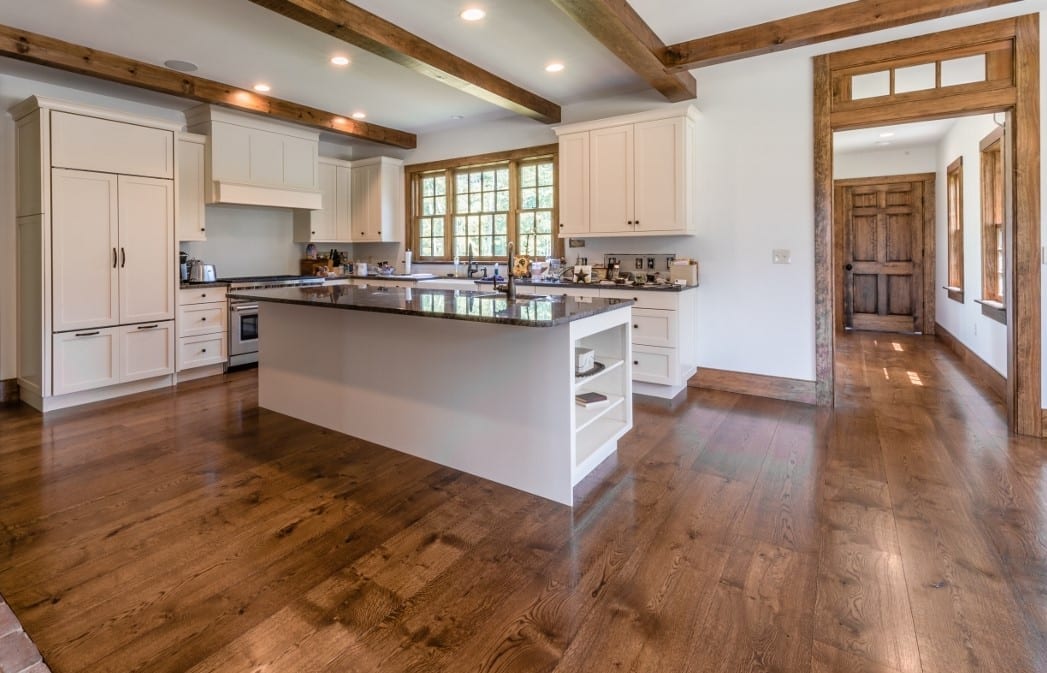 White Oak Floors - Live Sawn - Center Cut